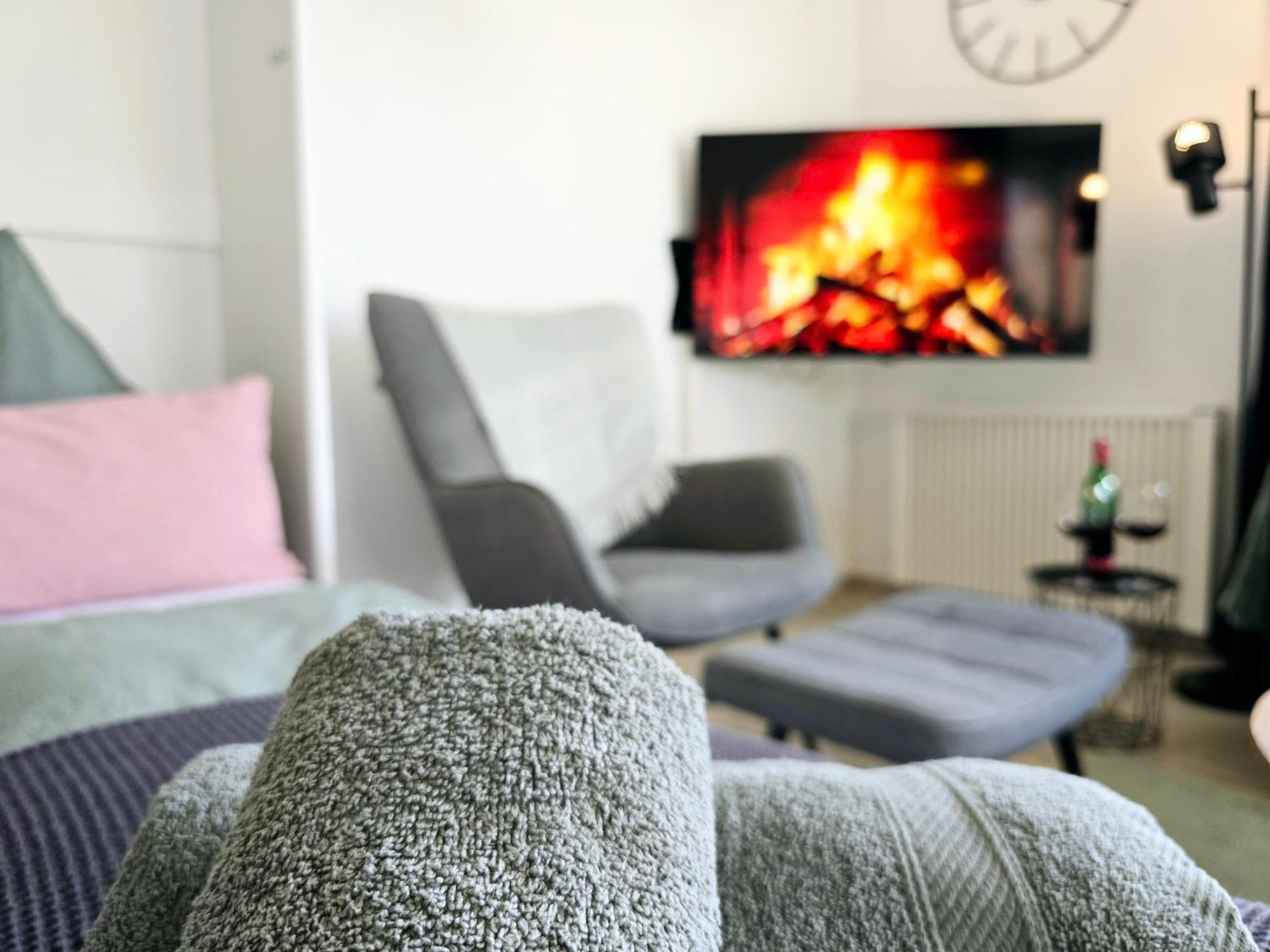 Ferienwohnung Fuchsbau Mit Kamin & Terrasse & Hunde Winterberg Bagian luar foto